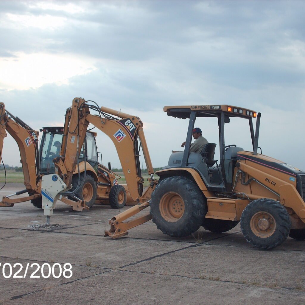 Bacheo Pista Aeropuerto - imagen 2
