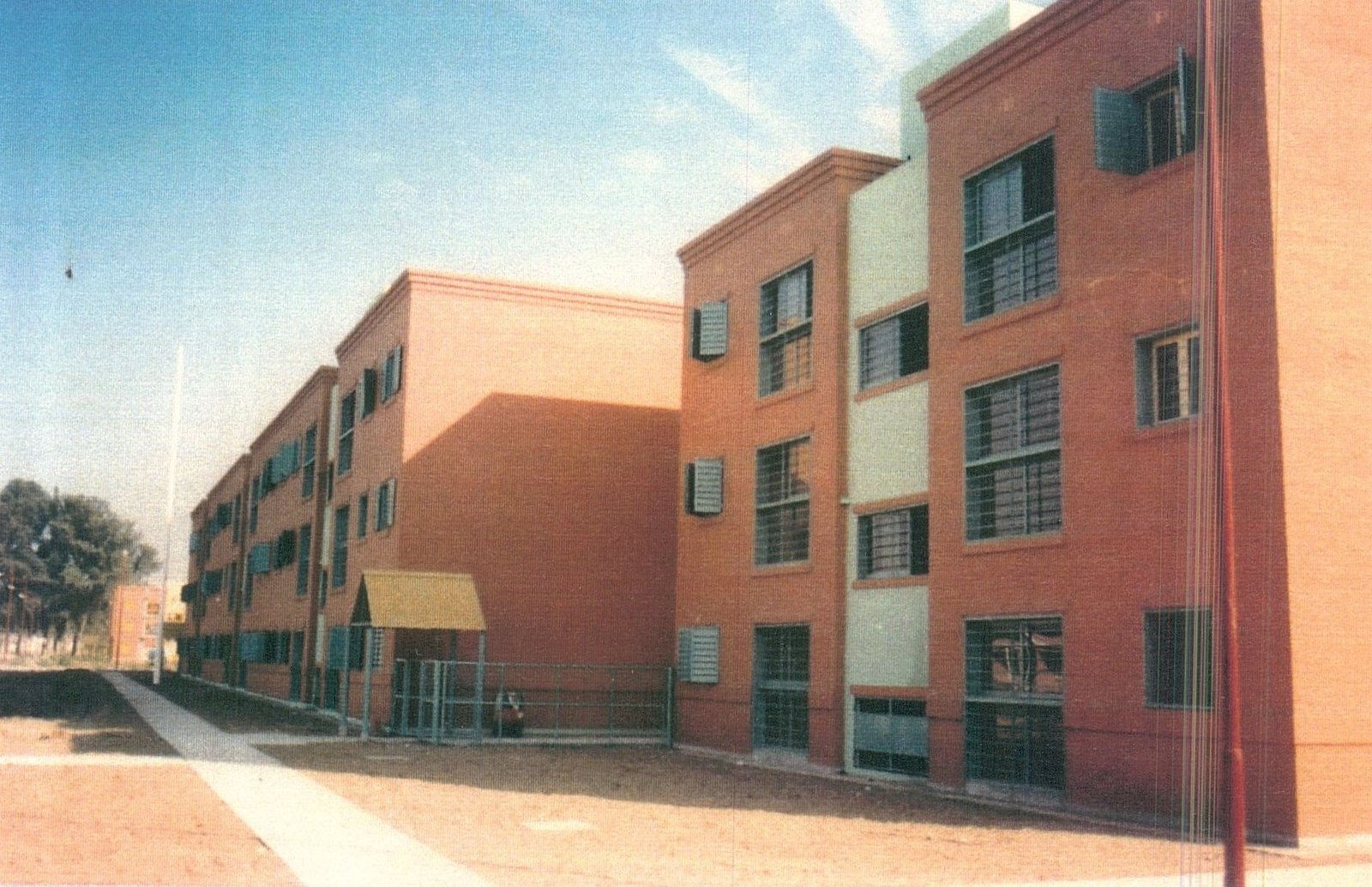 Monoblock 120 viviendas - imagen 1